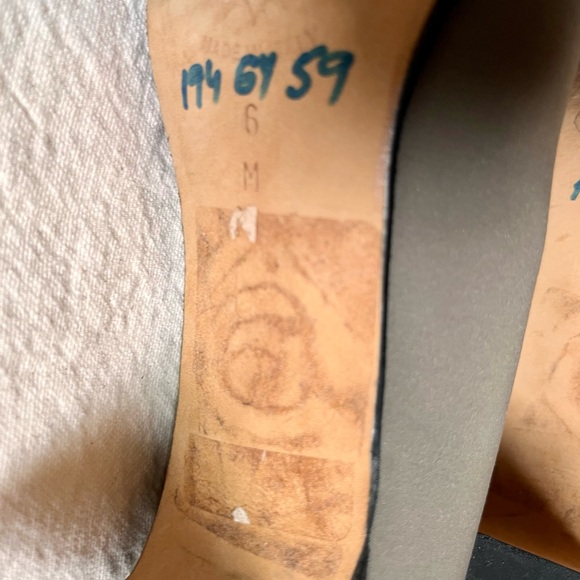 Adrienne Vittadini Taupe Square Toe Pumps Made in Italy 6M - Picture 5 of 6